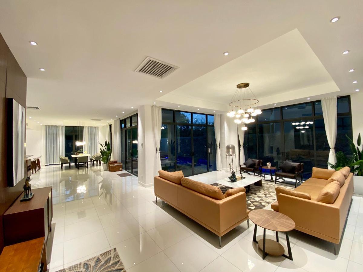פנתאי צנאנג Molly Luxury Private Pool Bungalow茉莉的家豪华私人泳池别墅 מראה חיצוני תמונה